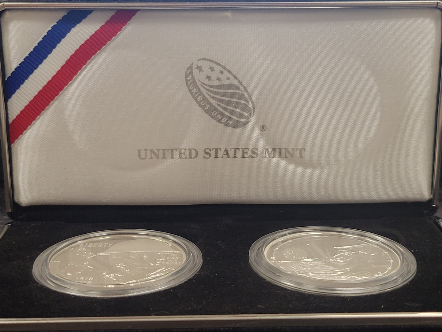 2018 World War I Centennial Silver Dollar and Army Medal Set