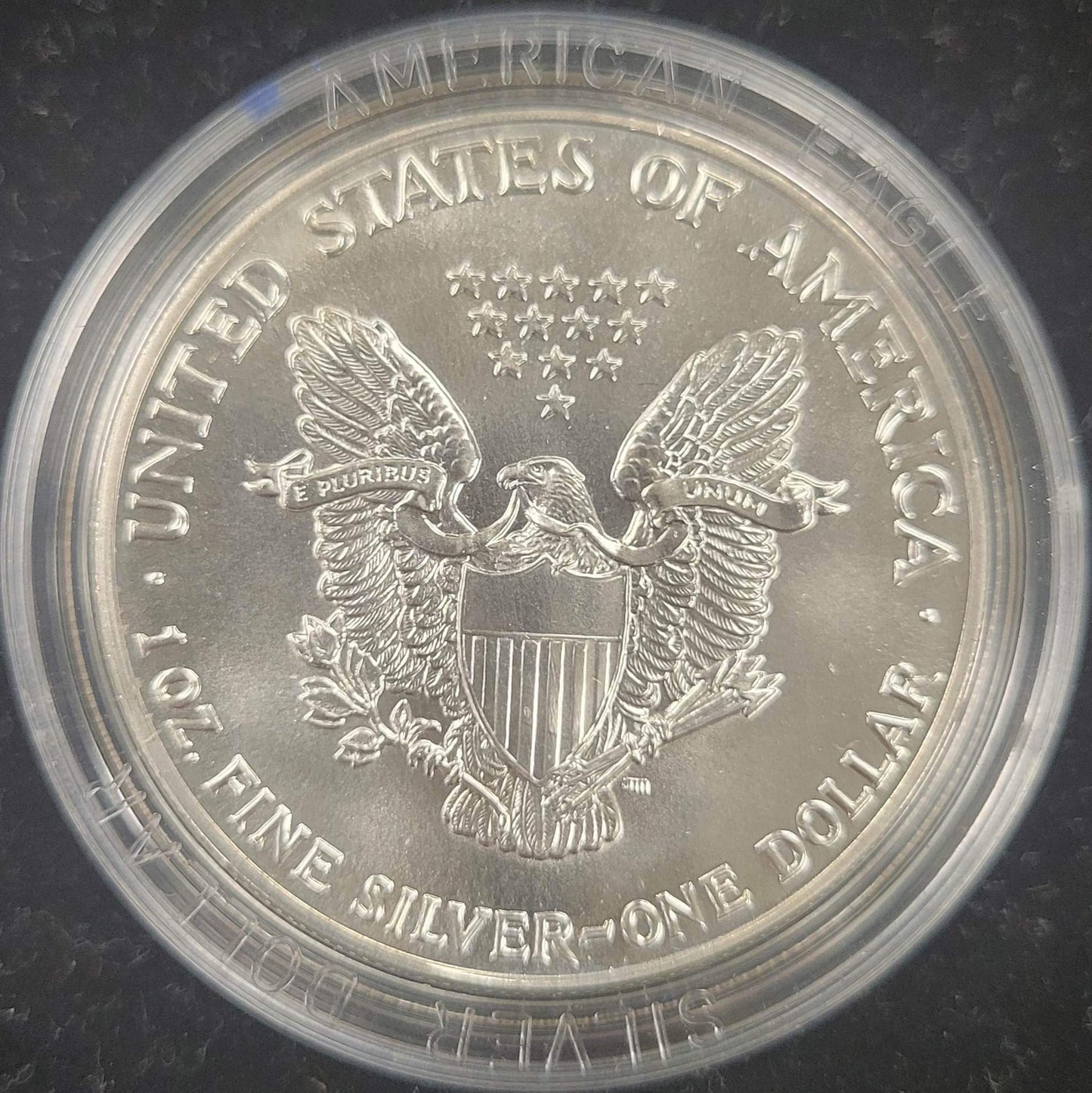 1988 American Eagle Silver Dollar With display case and certificate of authenticity $1
