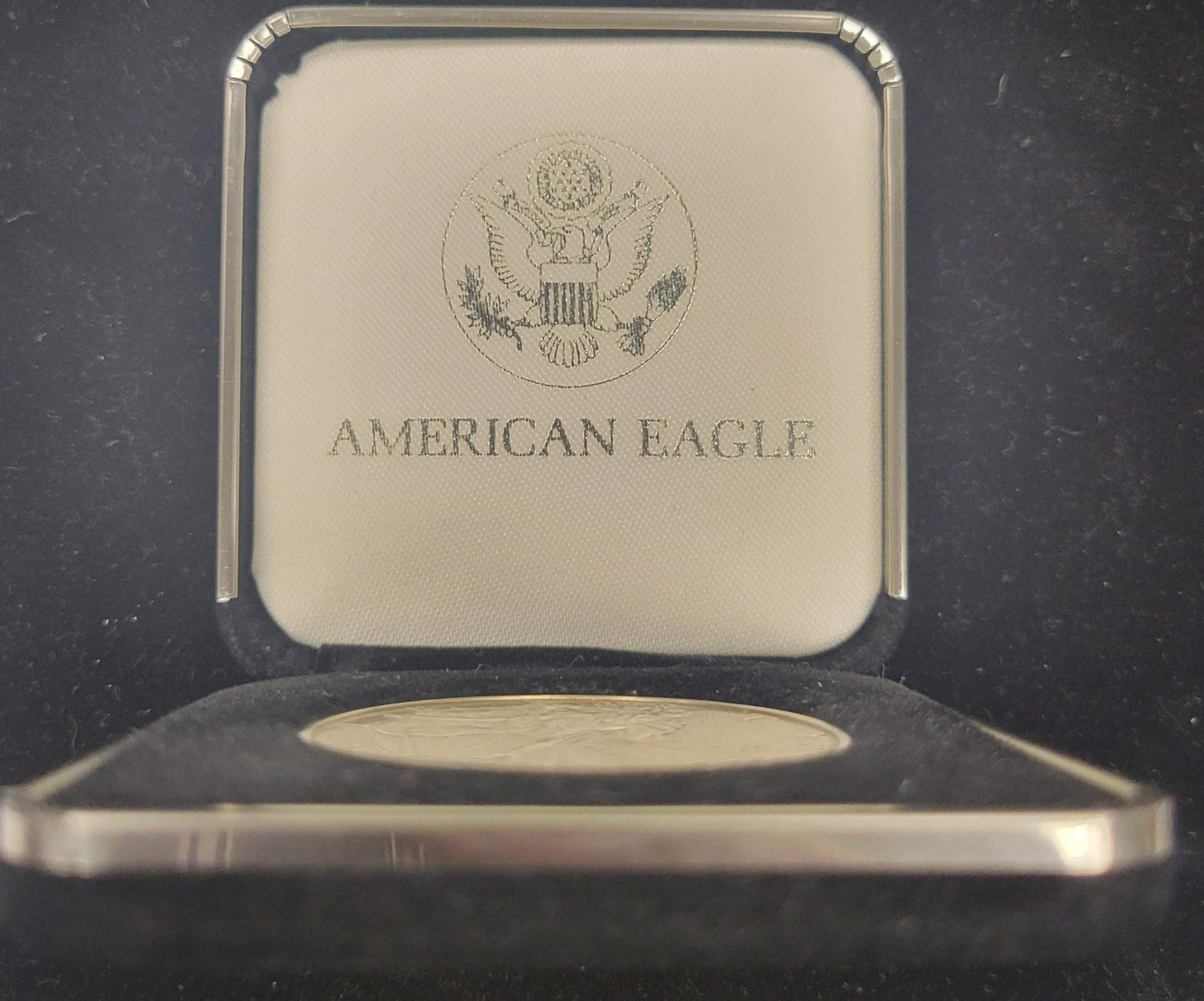 2003 American Silver Eagle Standing Liberty with display case $1