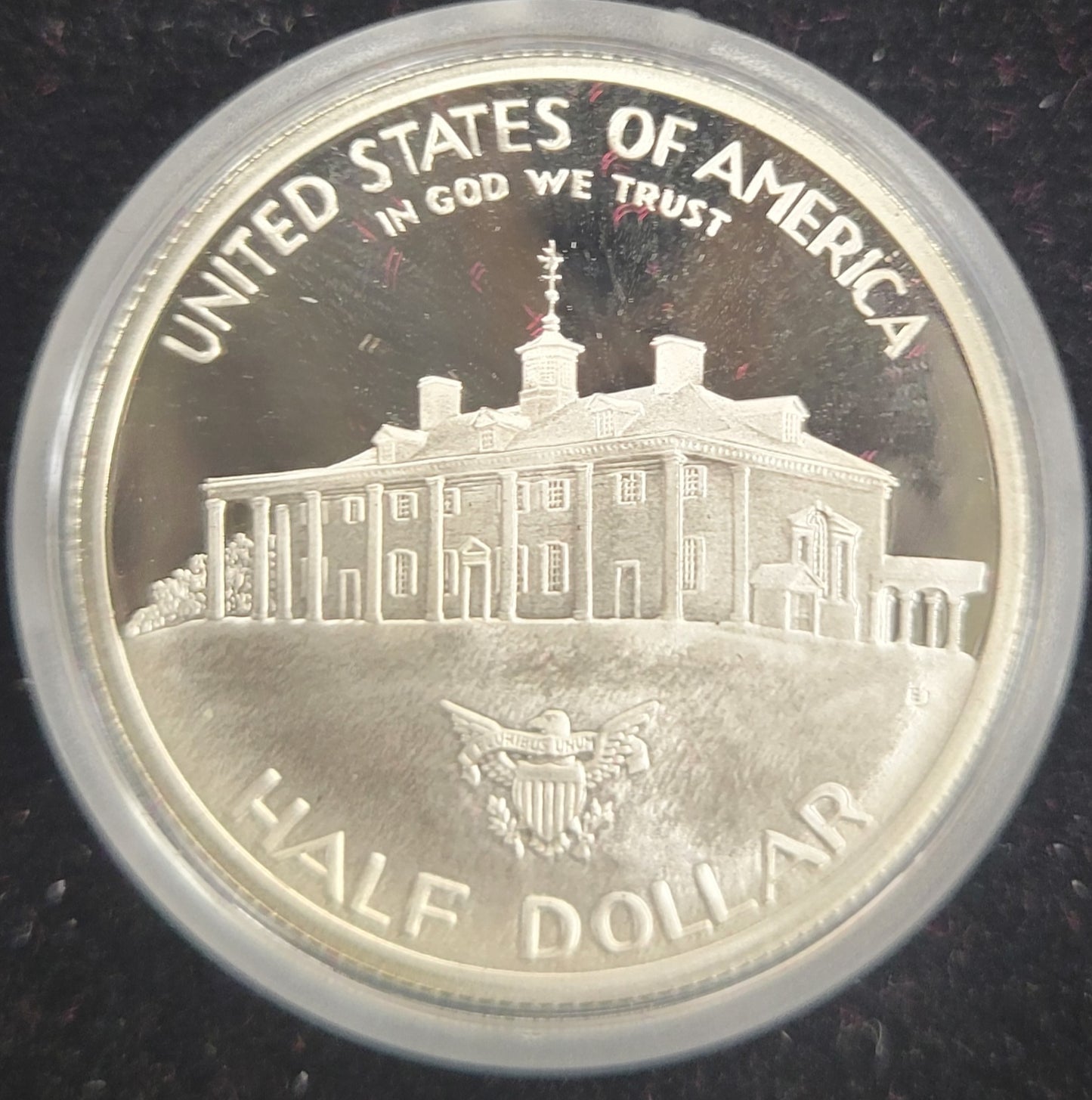 1982-S George Washington 90% Silver Half Dollar Commemorative Coin (w/ Certificate of Authenticy and collectors box)